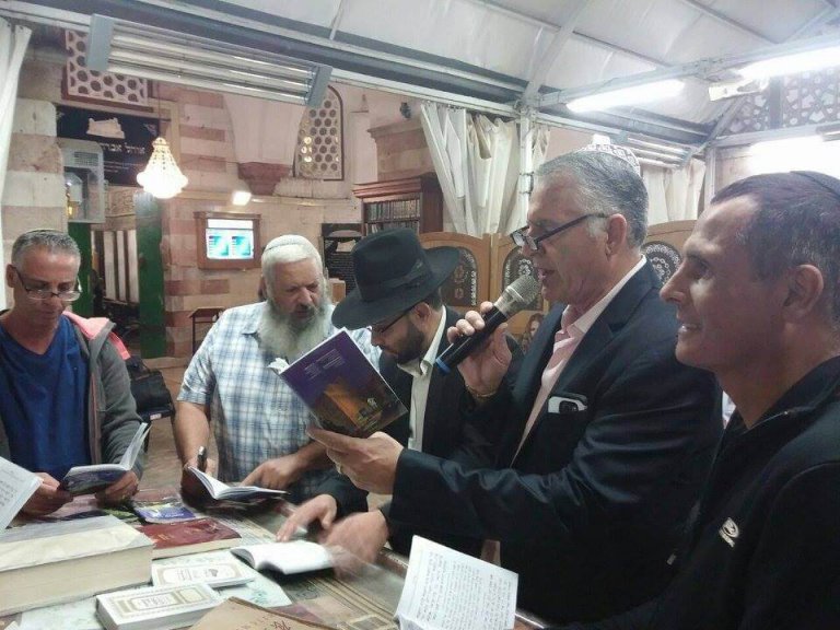 Selichot in Hebron with Chief Rabbis